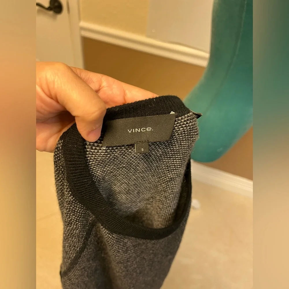 Vince Birdseye Wool & Cashmere Sweater – Gray & Black –‎ Size S